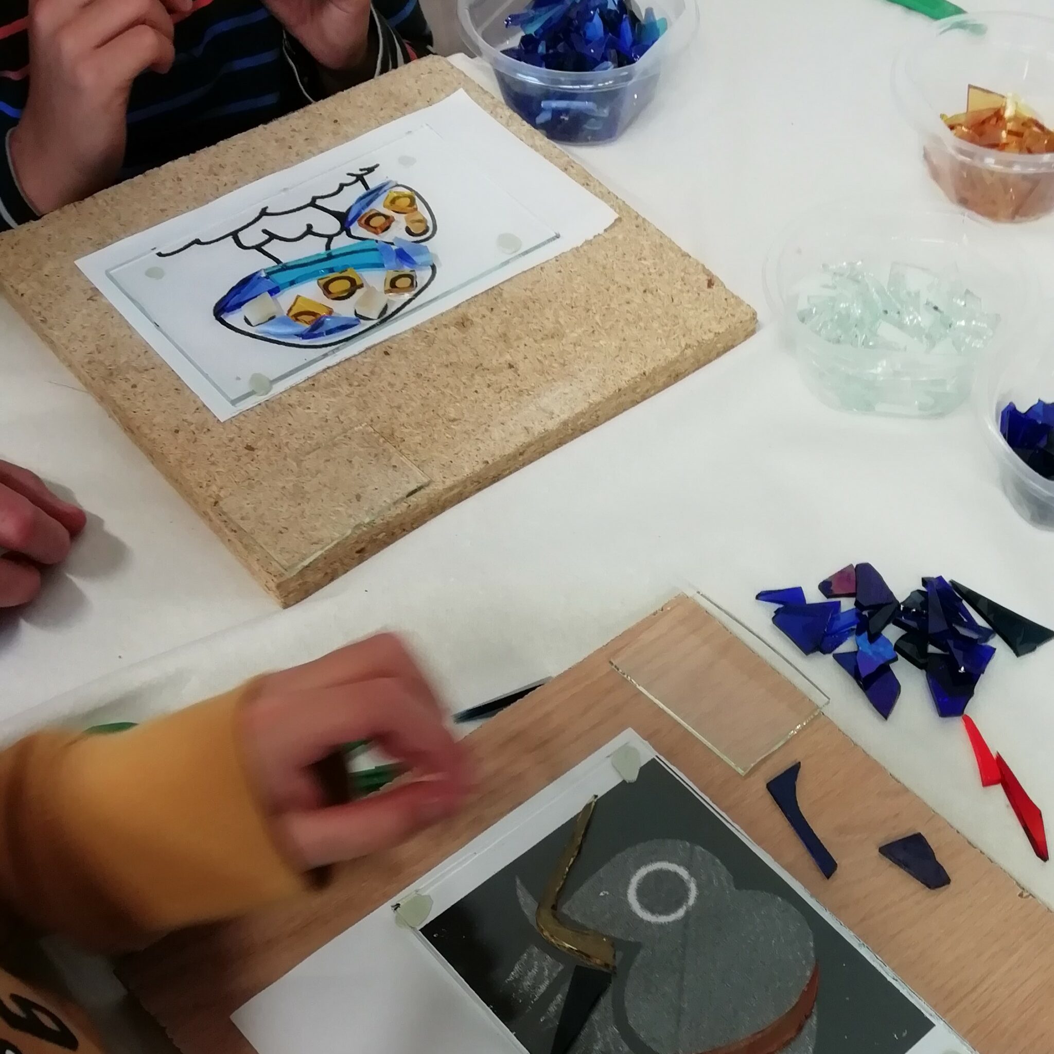 Vitrail : Osez le découvrir - ateliers-découverte - Atelier VITRAUX PHONIA